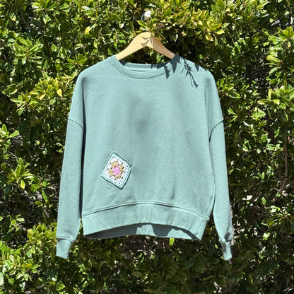 Teal with 2 Granny Squares
